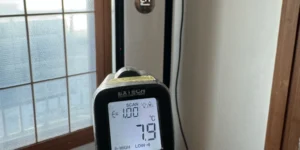 스탠드 제품 온도계를 이용해서 토출 온도 확인 7.9도