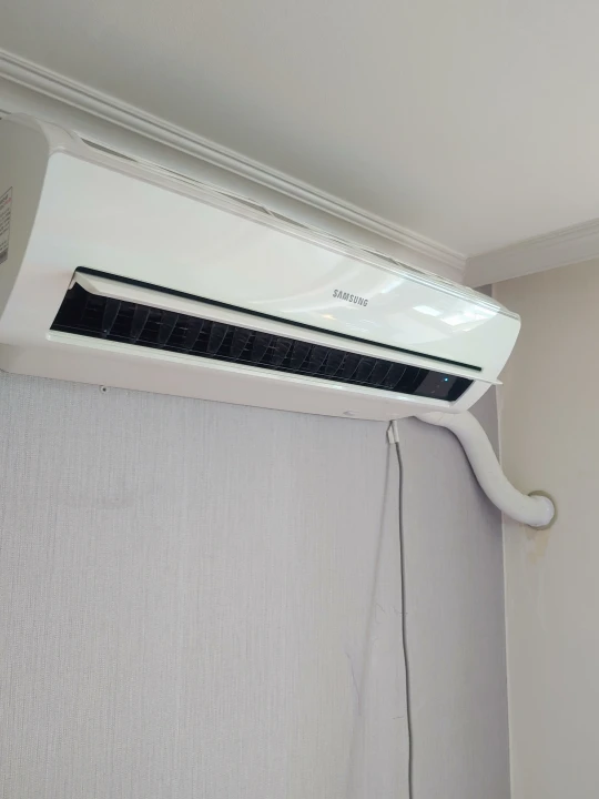 용인 삼성 벽걸이 에어컨 설치 과정 및 업체 선정할 때 확인 사항 5가지 삼성 벽걸이 에어컨 설치 완료 이후에 시운전
